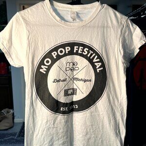 Mo Pop Festival 2013 100% Cotton White with Graphic Print Tee T-Shirt SZ Large